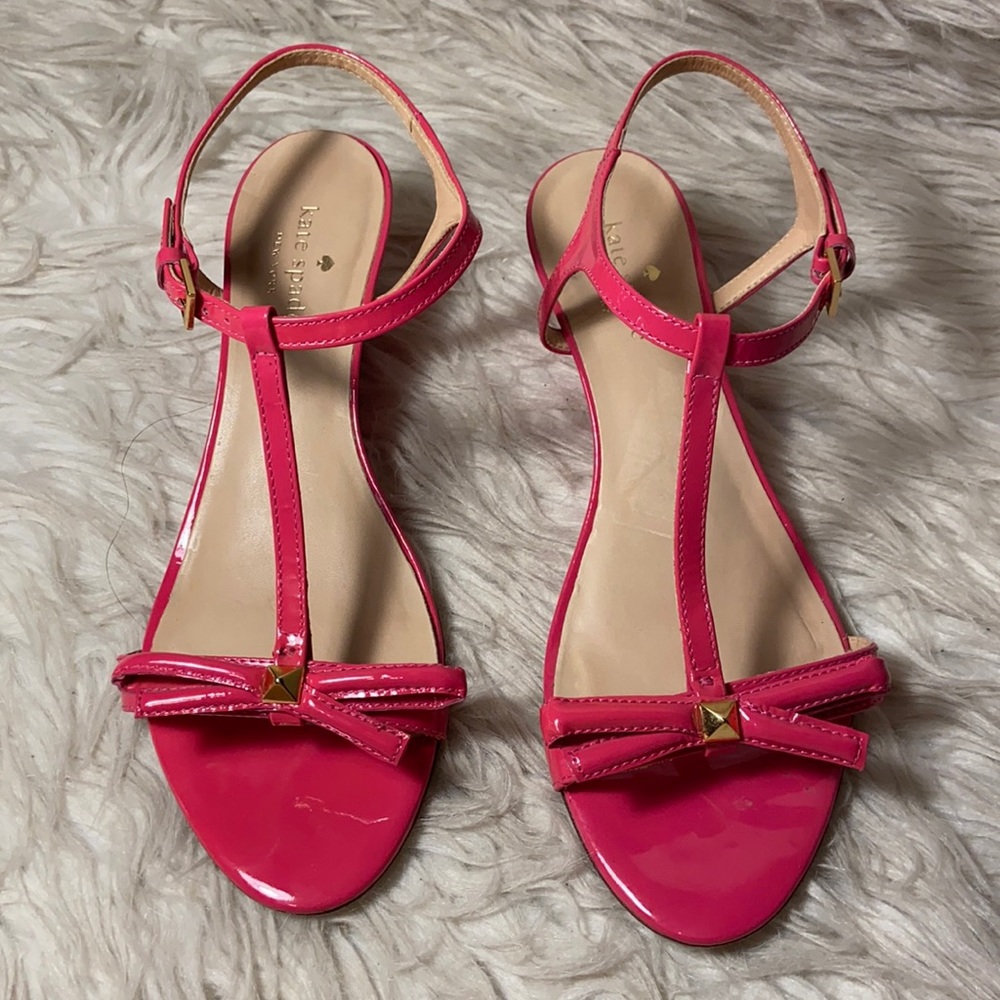 Like new Kate Spade Pink Patent Leather Bow wedges